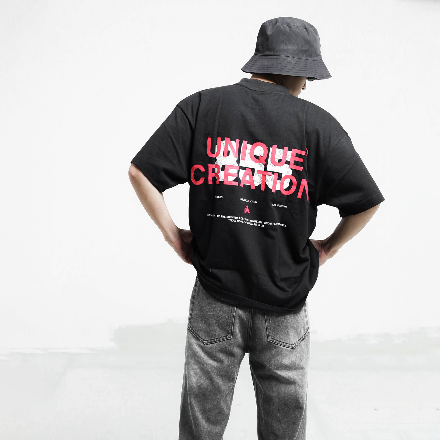 UNIQUE CREATION - V2 (Black)